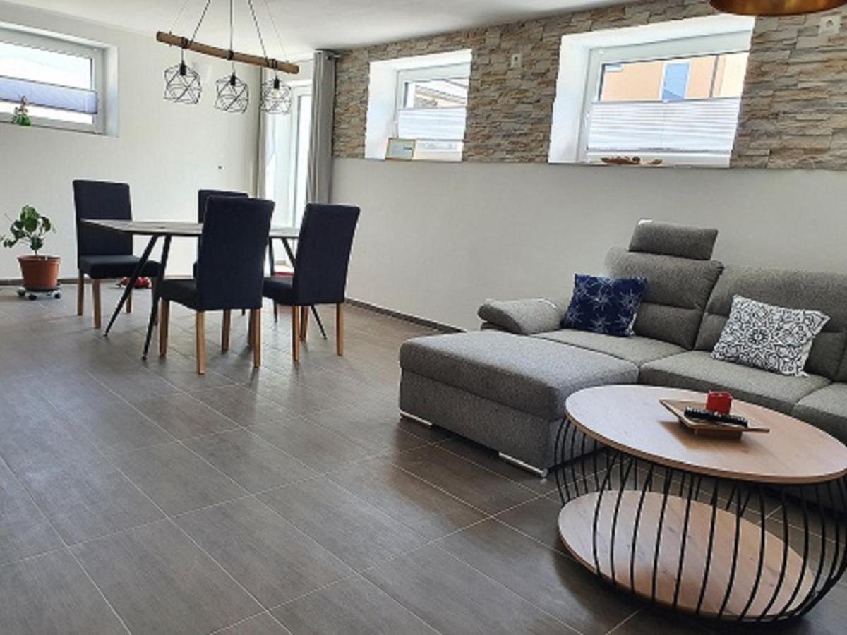 Ferienwohnung Schertel - Dorsbrunn Pleinfeld Eksteriør billede
